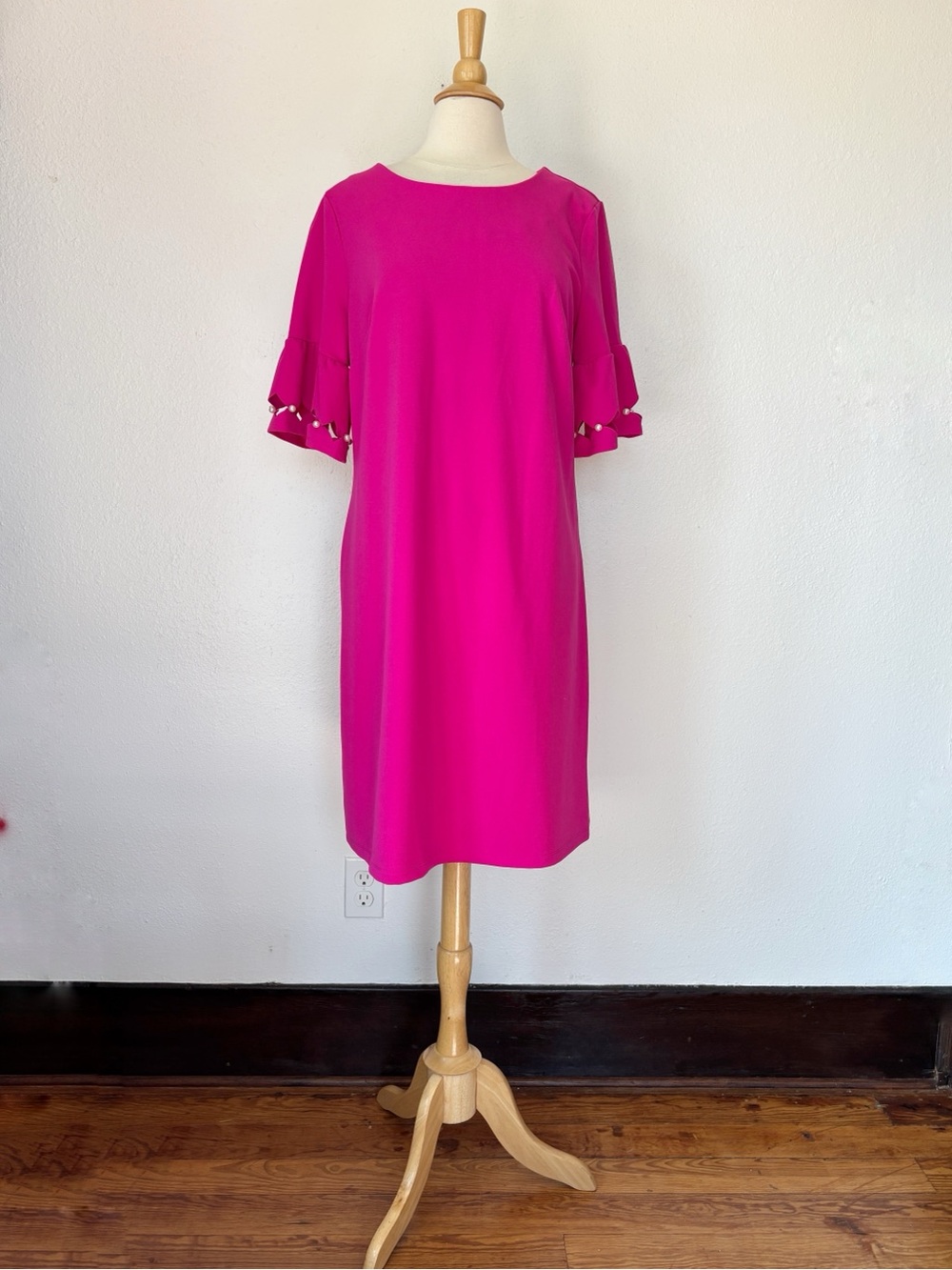 Pink Pearl Embellished Short Sleeve Dress